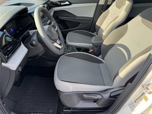 Certified 2022 Volkswagen Taos S image 7