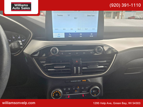 Used 2020 Ford Escape SE image 19