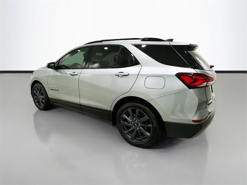 Used 2024 Chevrolet Equinox RS w/ RS Leather Package image 5