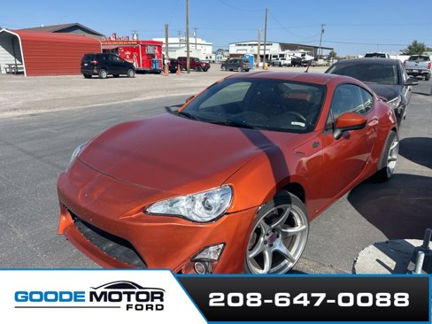 Used 2014 Scion FR-S image 2