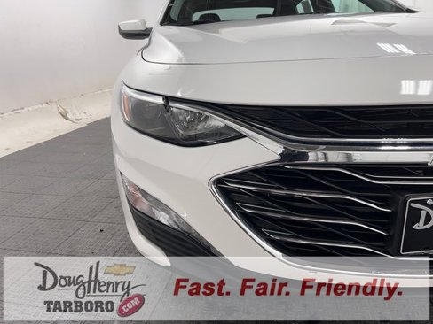 Used 2023 Chevrolet Malibu LT w/ Driver Confidence Package image 9