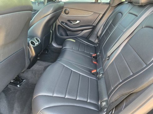 Used 2021 Mercedes-Benz GLC 300 4MATIC image 17