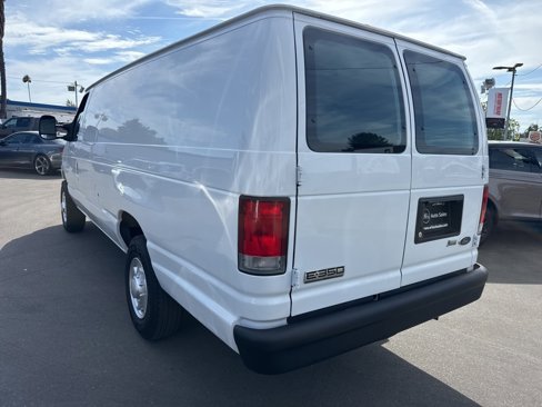 Used 2014 Ford E-350 and Econoline 350 Extended Super Duty image 3