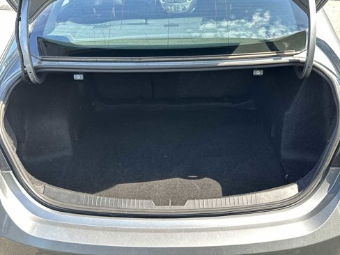 Used 2024 Chevrolet Malibu LT image 25