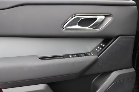 Certified 2025 Land Rover Range Rover Velar S image 29