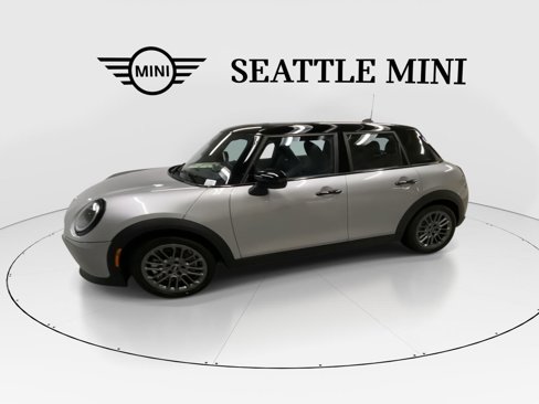 New 2025 MINI Cooper 4-Door Hardtop image 6