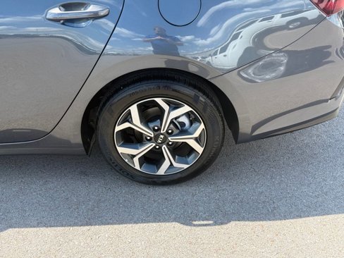 Used 2021 Kia Forte LXS image 38