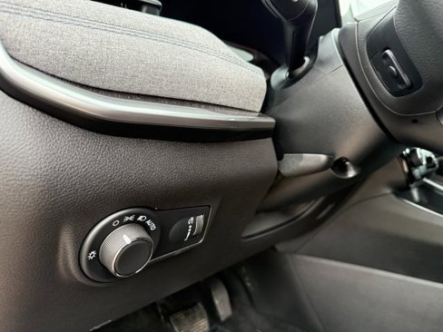 New 2025 Jeep Compass Sport image 21
