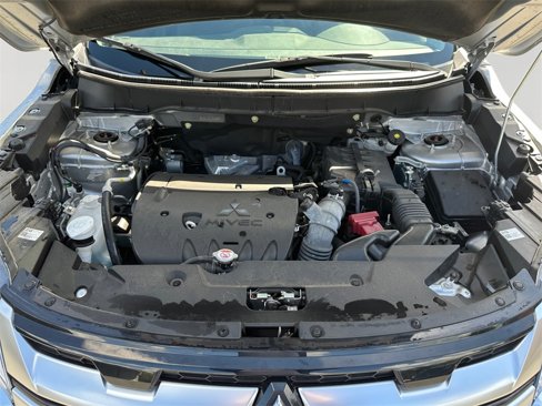 Used 2022 Mitsubishi Outlander Sport SE image 9