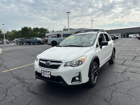 Used 2017 Subaru Crosstrek 2.0i image 4