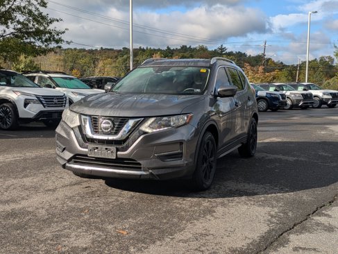 Used 2019 Nissan Rogue SV w/ Sun & Sound Touring Package image 3