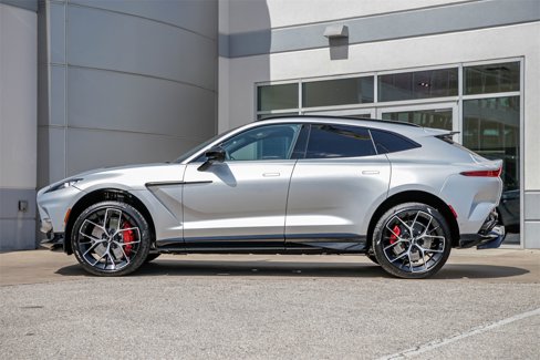 Used 2024 Aston Martin DBX 707 image 19