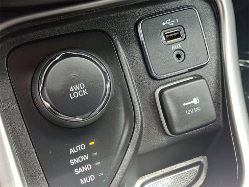 Used 2021 Jeep Compass 80th Special Edition image 26