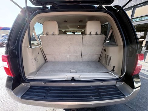 Used 2014 Ford Expedition XLT w/ Equipment Group 202A image 17