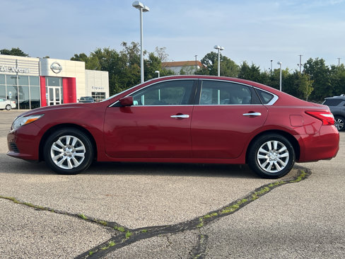 Used 2016 Nissan Altima 2.5 S w/ Power Driver Seat Package image 6