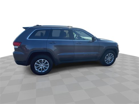 Used 2021 Jeep Grand Cherokee Laredo image 10