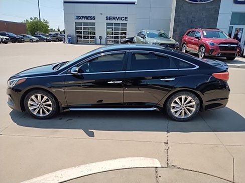 Used 2017 Hyundai Sonata Sport w/ Value Edition Package 02 image 9