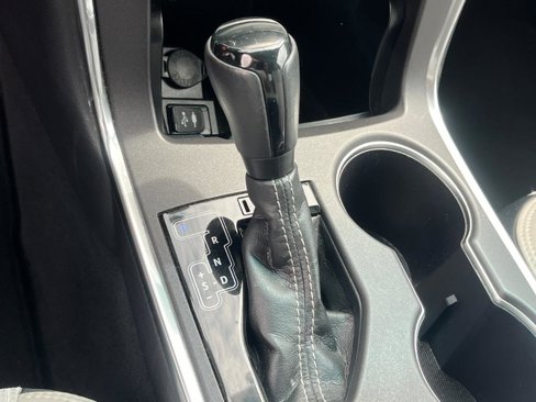 Used 2016 Toyota Camry SE image 13