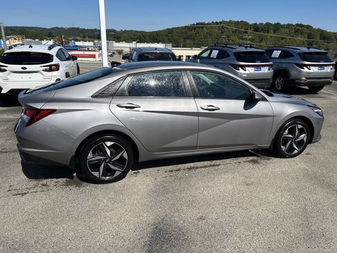Certified 2023 Hyundai Elantra SEL w/ Convenience Package image 7