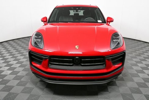 Certified 2024 Porsche Macan image 36