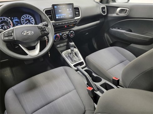 Used 2022 Hyundai Venue SE image 33