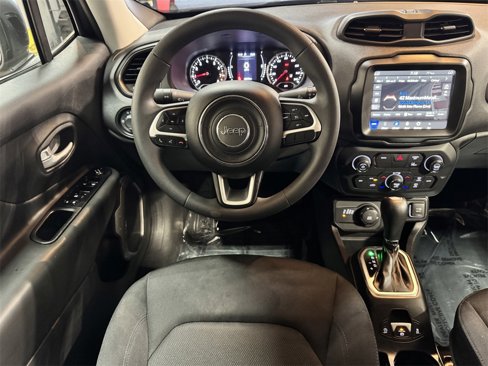 Used 2023 Jeep Renegade Latitude image 31