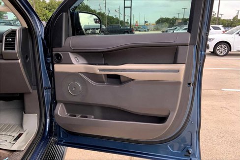 Used 2018 Ford Expedition XLT w/ Equipment Group 201A image 21
