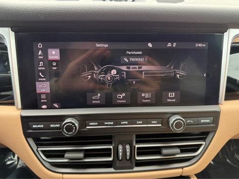 Used 2019 Porsche Macan image 22