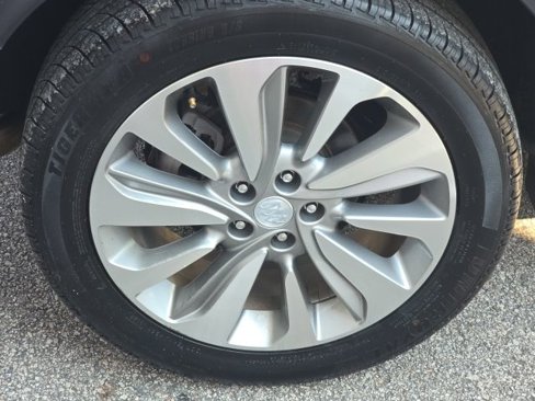 Used 2019 Buick Encore Preferred image 9
