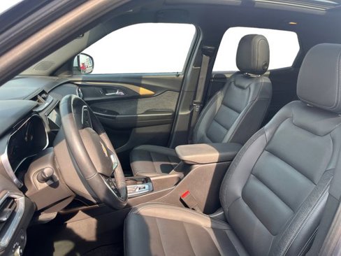 Used 2022 Chevrolet TrailBlazer ACTIV w/ Sun and Liftgate Package image 9