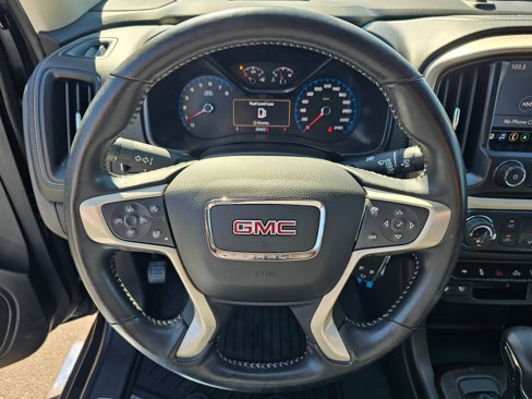 Used 2022 GMC Canyon Denali image 16