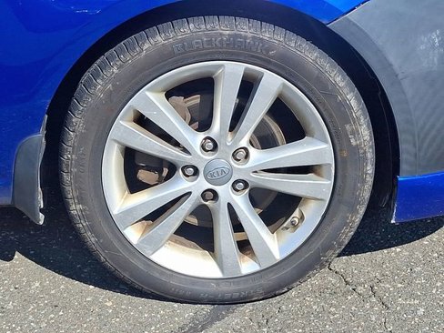 Used 2011 Kia Forte SX w/ Leather Pkg image 9