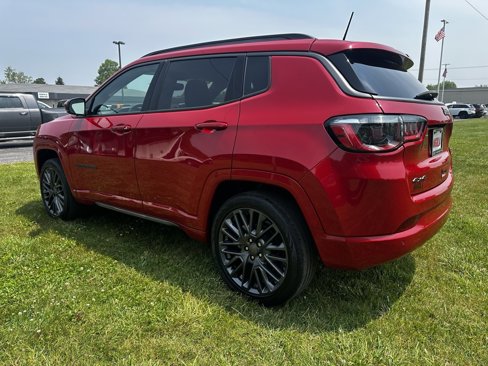 Certified 2022 Jeep Compass Limited image 5