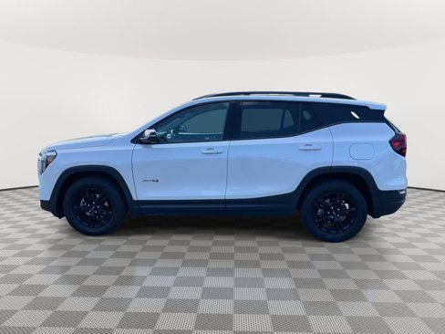 Used 2022 GMC Terrain AT4 w/ Infotainment Package II image 4