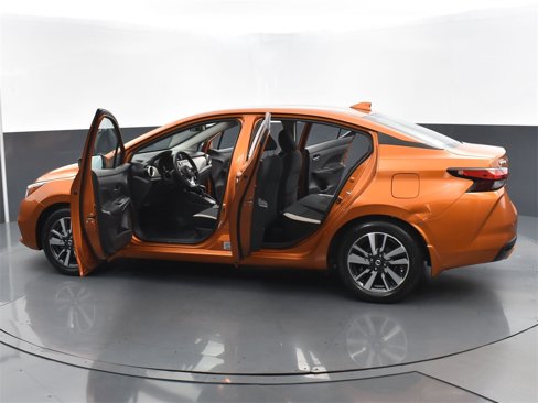 Used 2021 Nissan Versa SV image 30