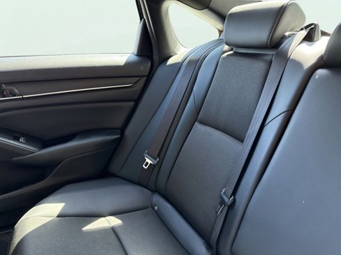 Used 2022 Honda Accord Sport image 25