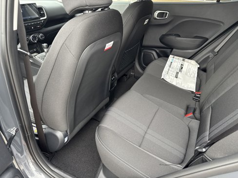 New 2025 Hyundai Venue SEL image 13