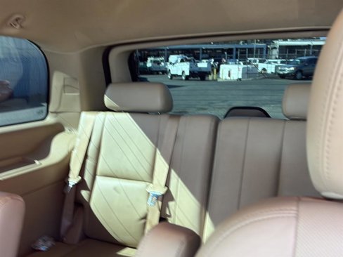 Used 2012 Cadillac Escalade Luxury image 19