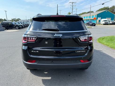 Used 2025 Jeep Compass Limited image 6
