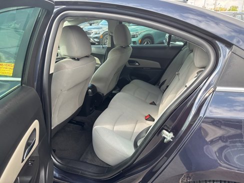 Used 2014 Chevrolet Cruze LT image 33