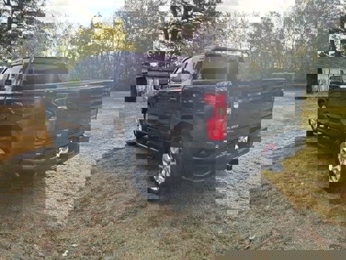 Used 2022 Chevrolet Silverado 1500 Custom image 18