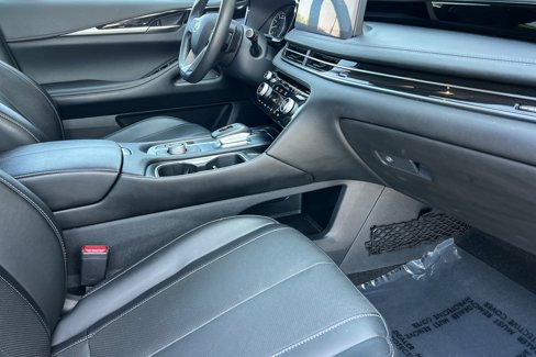 Certified 2024 INFINITI QX60 Pure image 19