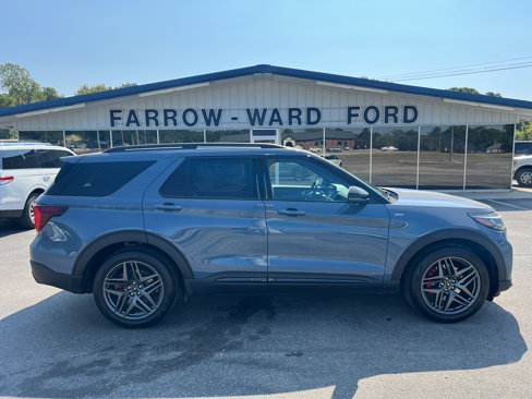 New 2025 Ford Explorer ST-Line image 1