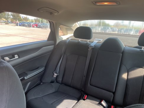 Used 2021 Kia K5 LXS image 8