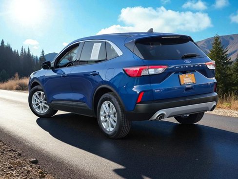Used 2022 Ford Escape SE image 5