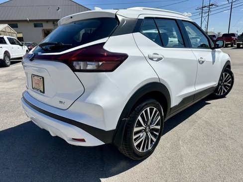 Used 2021 Nissan Kicks SV image 6