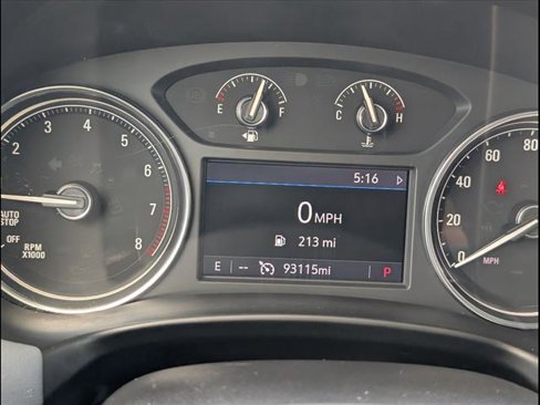 Used 2020 Buick Enclave Essence image 9