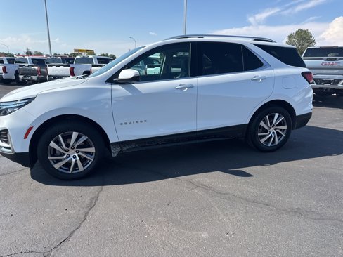 Used 2023 Chevrolet Equinox Premier image 3