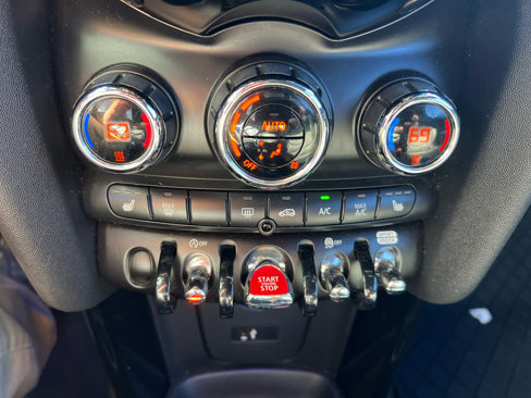 Used 2019 MINI Cooper S image 10