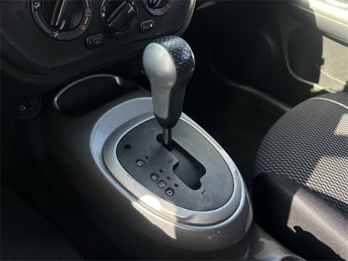 Used 2015 Nissan Juke S image 17